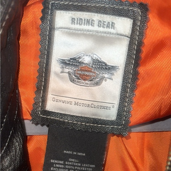Harley Davidson Genuine Leather - Picture 2 of 3